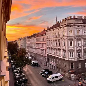  Apartament Trendy Near Schloss Schonbrunn