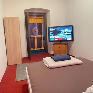  Kwatera prywatna City And