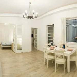 White Nights Of Old Town Appartamento Bucarest