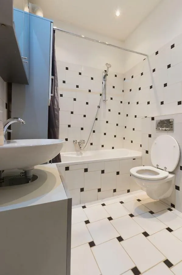 Spacious Apartment In Center With Terrace Vienna Austria