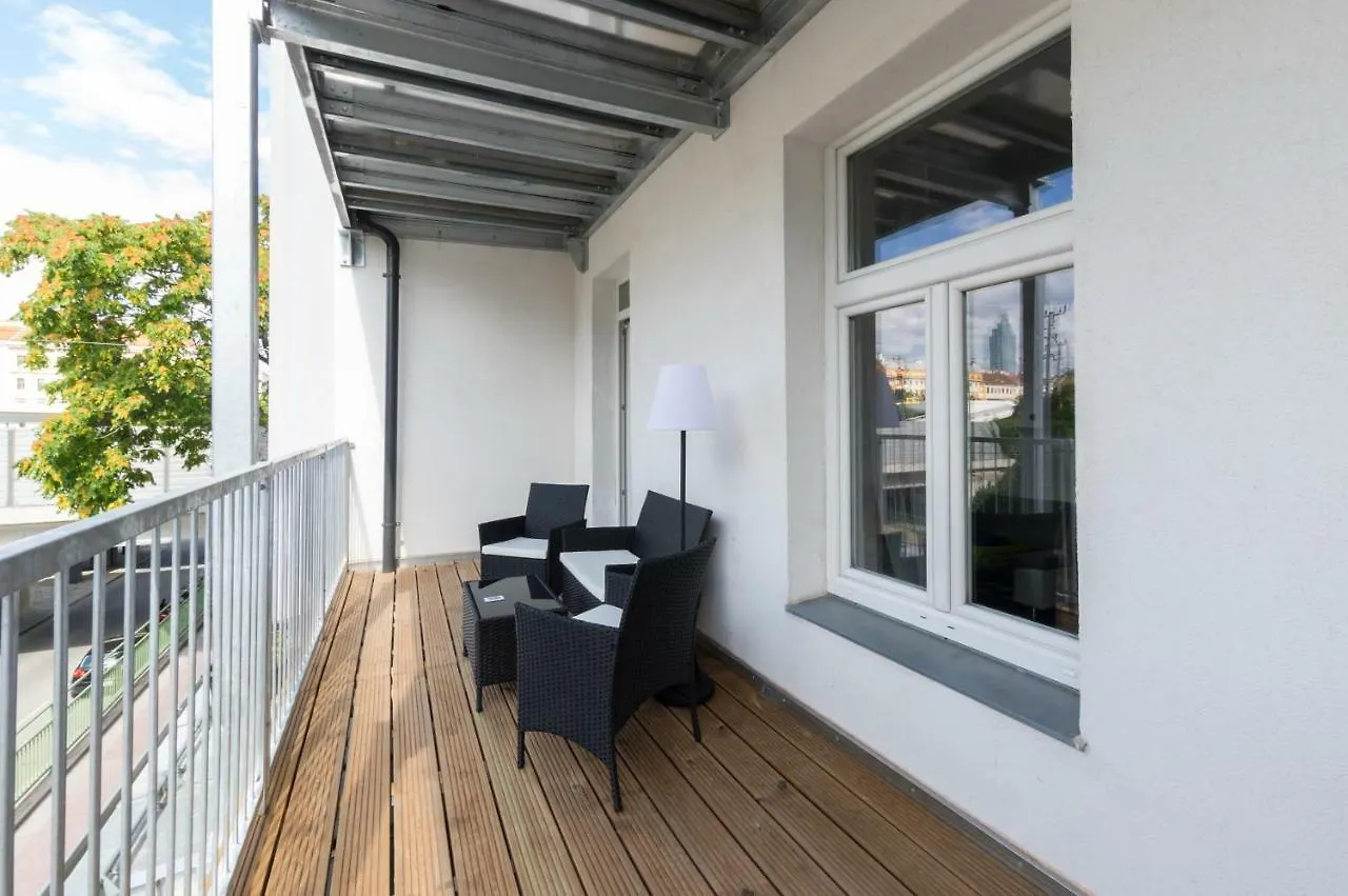 Spacious Apartment In Center With Terrace Wien