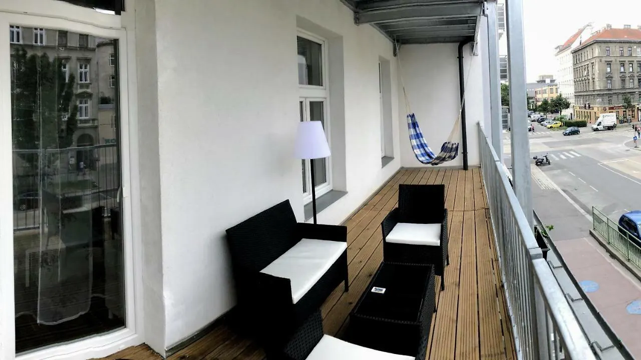 Spacious Apartment In Center With Terrace Vienna